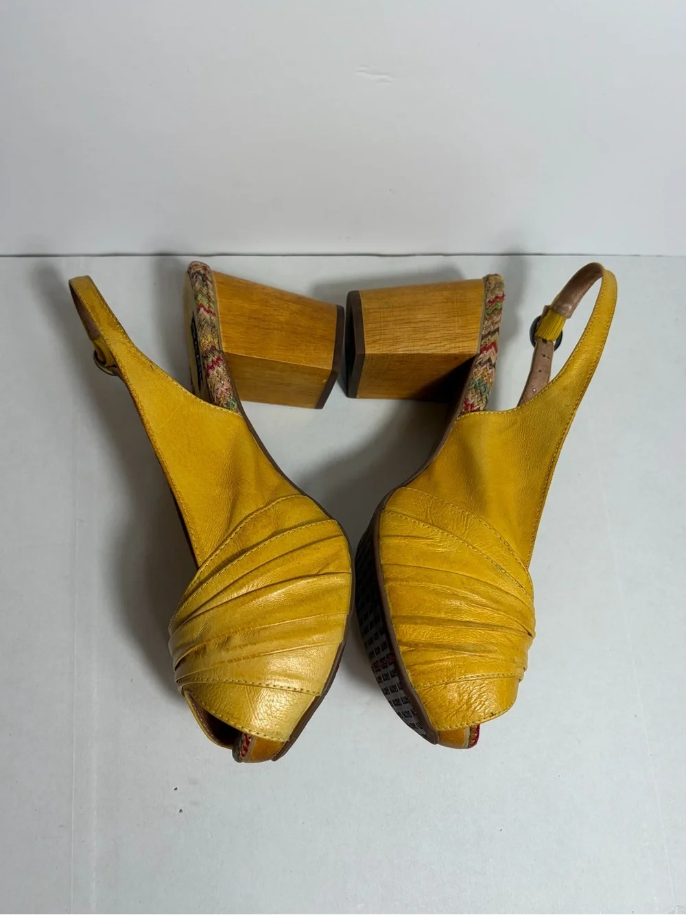 Gazith ⚜️💛⚜️ Chunky Wood Heel Peep-Toe Slingback Heels